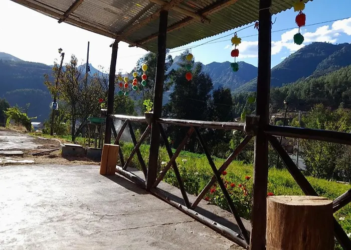 Eco Hacienda Waqrapukara - Acomayo - - Peru * Cuzco